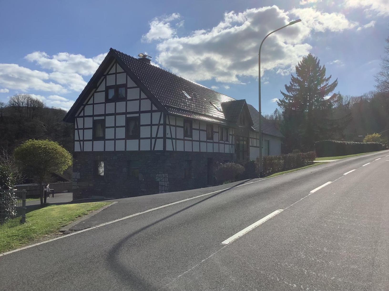 Berg Blick Eifler Bauernhaus Modern Restauriert Зиммерат Экстерьер фото